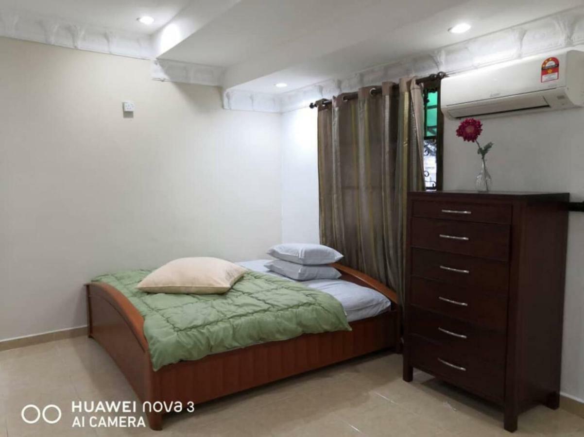 Ibu Home-To-Stay Pasir Gudang Ngoại thất bức ảnh