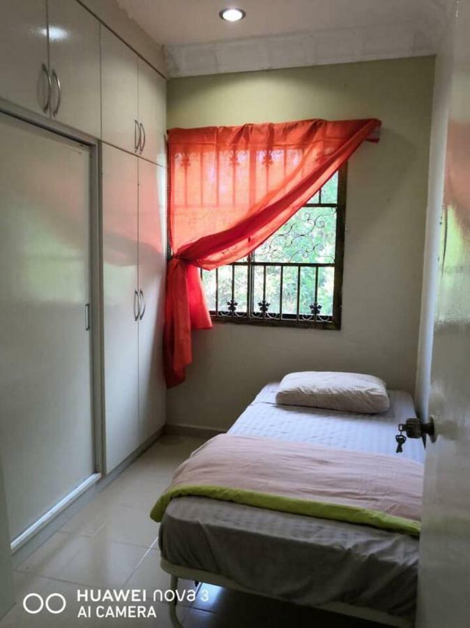 Ibu Home-To-Stay Pasir Gudang Ngoại thất bức ảnh