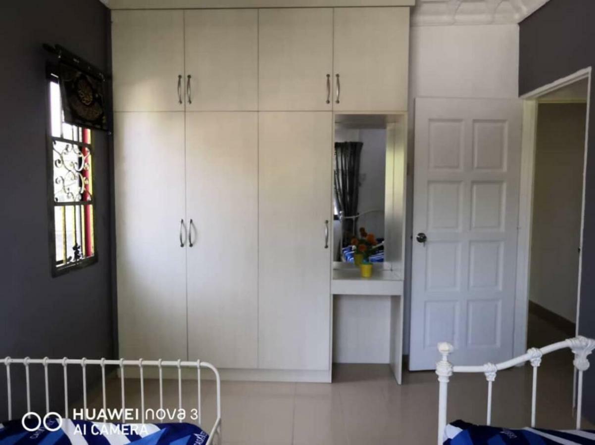 Ibu Home-To-Stay Pasir Gudang Ngoại thất bức ảnh